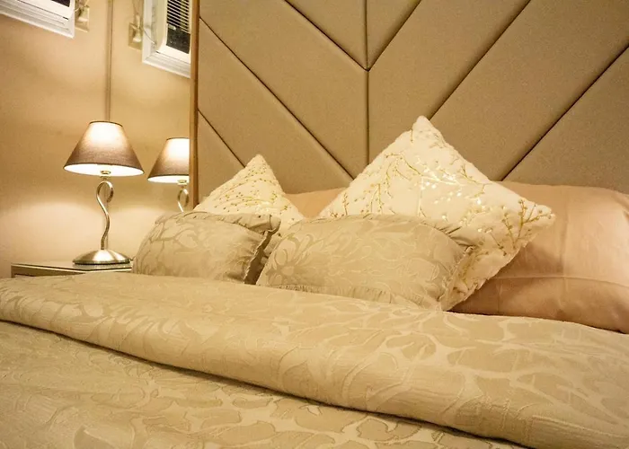 Stylish & Serene Penthouse * Manila